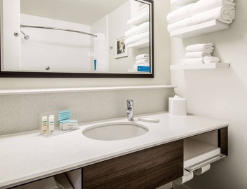 Hampton Inn & Suites Las Vegas-Henderson 3