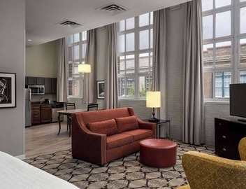 Hampton Inn & Suites New Orleans Convention Center 3