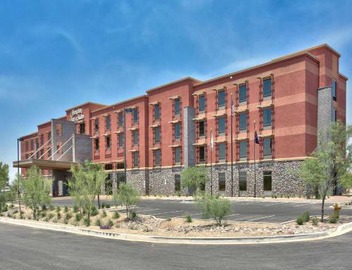 Hampton Inn & Suites Scottsdale at Talking Stick 2
