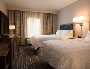 Hampton Inn & Suites Seattle/Redmond 5