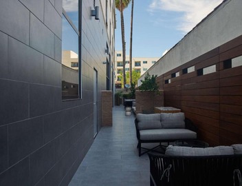 Hampton Inn & Suites Sherman Oaks 4