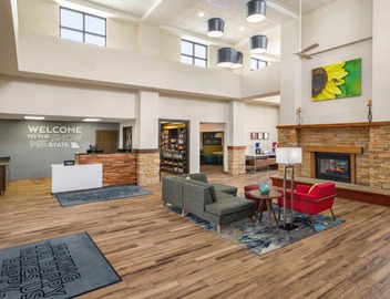 Hampton Inn & Suites Springfield 5