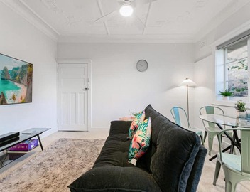 Harbour & Heritage Elegant Escape in Kirribilli 5