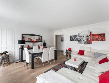 Haussmannian apartment - top floor 4