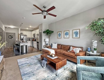 Herons Cove, Elevator, 4th Floor Views, Gym, Pool 2