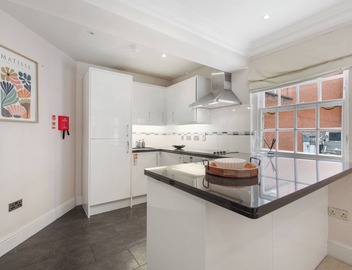 Hertford Flat 5 2