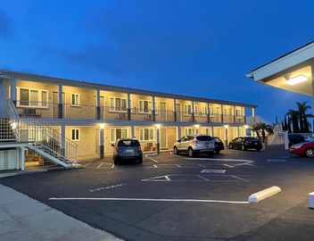 Hi View Inn & Suites 2