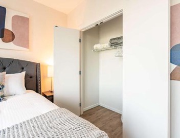 High End Apt Seaport 2