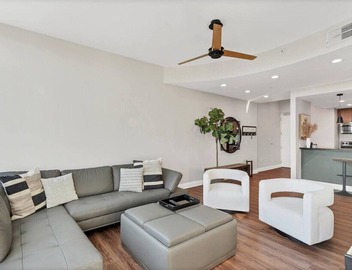 High-End Downtown Orlando Penthouse with Patio 3