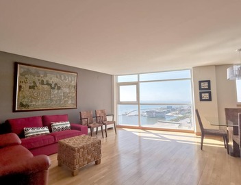 High Floor Apartment in Tower with River View Parque Nacoes Expo8 3