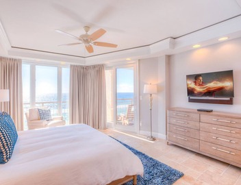 High Pointe 32W: Sophisticated Coastal Retreat with Spectacular Gulf Views 2