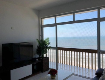 High standard apartment, balcony facing the sea, Pitangueiras Beach. 3