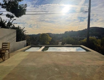 Hillside New house Views king Beds 5
