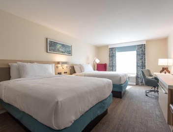 Hilton Garden Inn Calabasas 2
