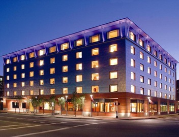 Hilton Garden Inn Portland Downtown Waterfront 4