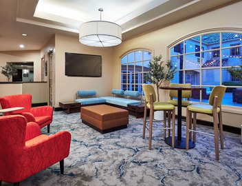 Hilton Garden Inn Valencia Six Flags 2
