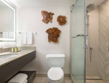 Hilton Vancouver Airport 4