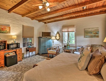 Historic Baton Rouge Vacation Rental: 6 Mi to LSU! 4