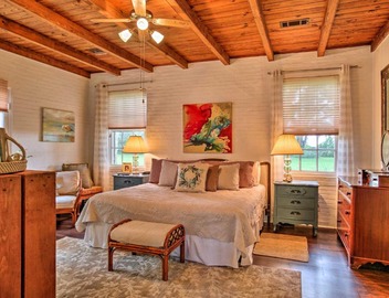 Historic Baton Rouge Vacation Rental: 6 Mi to LSU! 4