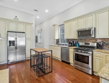 Historic NOLA Home between Magazine and Tchoupitoulas Pet Friendly 2