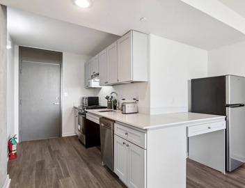 Historic One Bedroom with a Sweeping City View 4