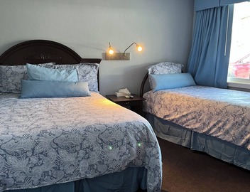 Hitching Post Country Motel 5