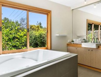 Hobart Heritage Home - Close to CBD & Airport 4