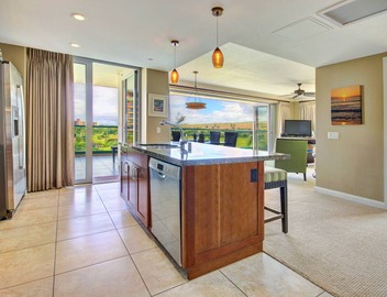 HOKULANI 436-CORNER UNIT 2BD/2BA w/OCEAN & MOUNTAIN VIEWS,505SQFT LANAI BALCONY 2
