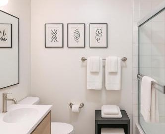 Holiday in LA- Koreatown Retreat with Free Parking, Pool and Sauna 5