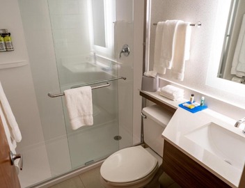 Holiday Inn Express Boston by IHG 4