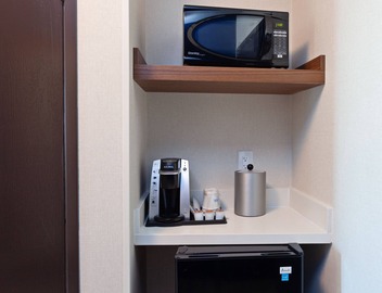 Holiday Inn Express Los Angeles Airport by IHG 5
