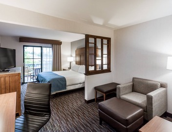 Holiday Inn Express & Suites Carpinteria by IHG 4