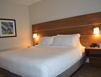 Holiday Inn Express & Suites - Charlotte NE - University Area by IHG 5