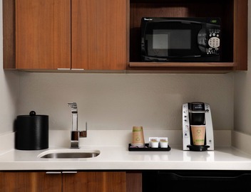 Holiday Inn Express & Suites New Orleans Airport South by IHG 4