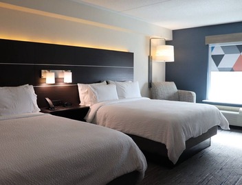 Holiday Inn Express & Suites Brampton by IHG 5