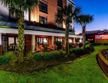 Holiday Inn Express & Suites Lexington by IHG 4