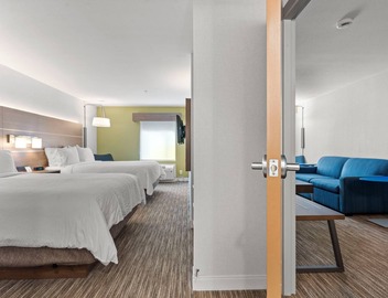 Holiday Inn Express & Suites Surrey by IHG 2