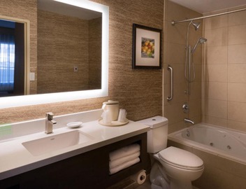 Holiday Inn Express & Suites Pasadena - Los Angeles by IHG 5