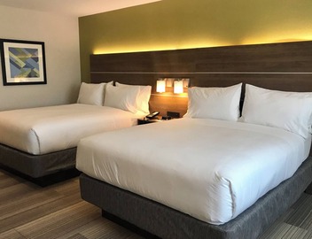 Holiday Inn Express & Suites Pasadena - Los Angeles by IHG 4
