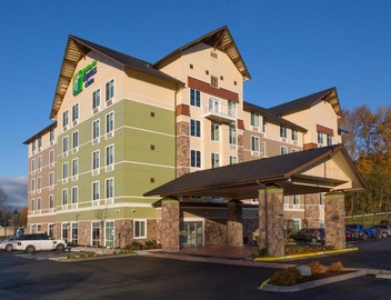 Holiday Inn Express & Suites - Seattle South - Tukwila by IHG 4