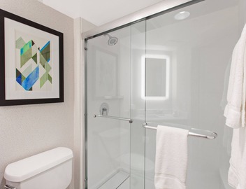 Holiday Inn Express West Los Angeles by IHG 5