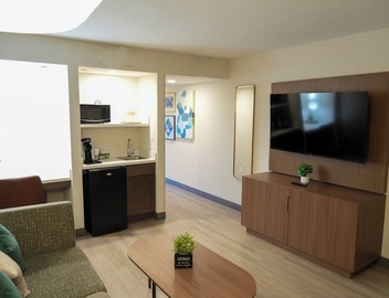 Holiday Inn Hotel & Suites PHOENIX AIRPORT by IHG 4