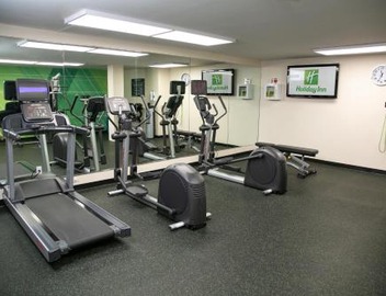Holiday Inn Metairie New Orleans by IHG 5