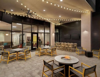 Home2 Suites By Hilton Woodland Hills Los Angeles 3