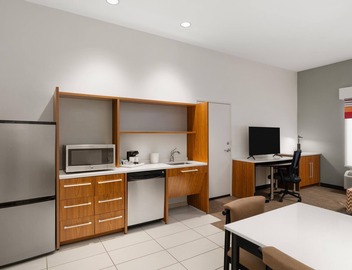 Home2 Suites by Hilton Alexandria 3