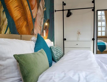 HOMELY STAY Studio 4 - Chic Self-Check-In Room for Short Stays 3