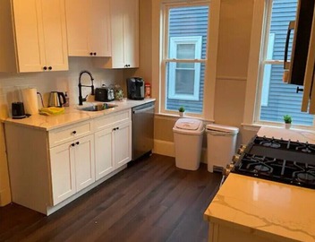 Homestay In Fields Corner Area Boston 4
