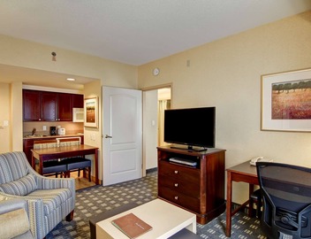 Homewood Suites by Hilton Toronto Mississauga 4