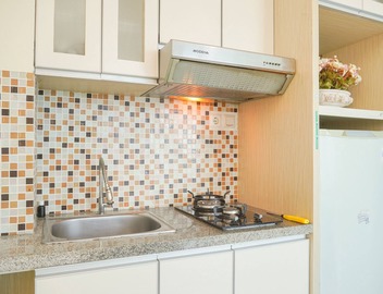 Homey And Comfortable 2Br Tifolia Apartment 2