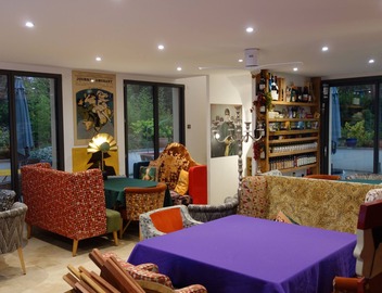 Hostelry 3